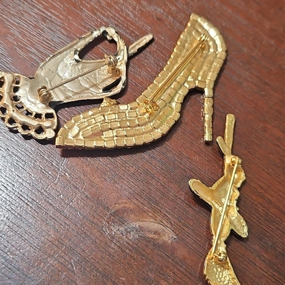 Various Brooches - Picture 3 of 3